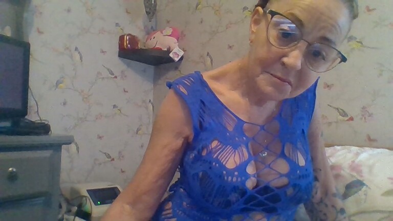 LadyLove46's Streamate show and profile