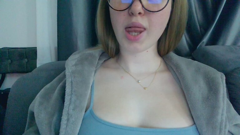 RosiePeep's Streamate show and profile