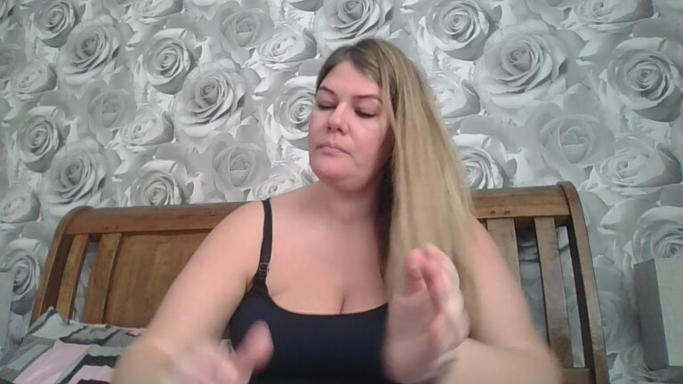 BabyCakesUK's Streamate show and profile