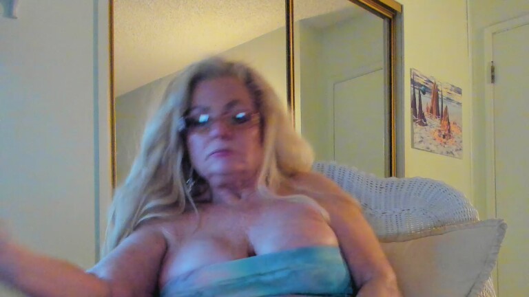 amberxxx's Streamate show and profile