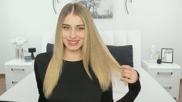 AlisAnne's Streamate show and profile