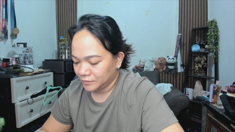 FoXxyCuRvy's Streamate show and profile